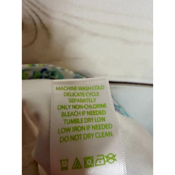 Lilly Pulitzer Skirt Sz 4 EUC Turtle Print Scalloped Bottom Preppy Classy - Picture 3 of 8